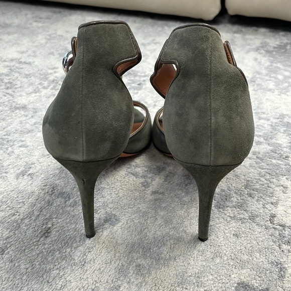 Givenchy Shark Lock Ankle Strap Stiletto Heels Sandals Gray Suede Sz 40 - Picture 4 of 15